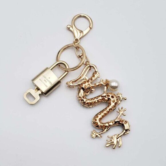 Authentic Louis Vuitton Lock & Key with unbranded Bagcharm, Keycharm, Keychain - Picture 6 of 7